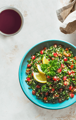 Salade de quinoa avec vinaigrette açai