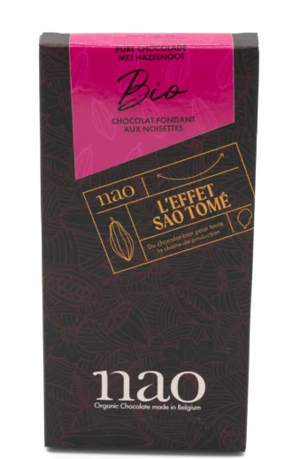 Nao Pure chocolade met hazelnoten tablet verpakt bio 80g
